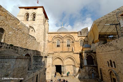 Holy-Sepulcher-facade-and-bell-tower-tb010312291-bibleplaces